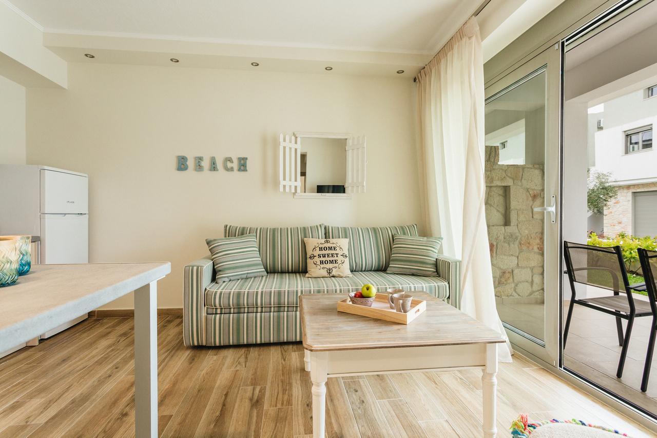 Enastron Apartment Pefkochori Exterior photo